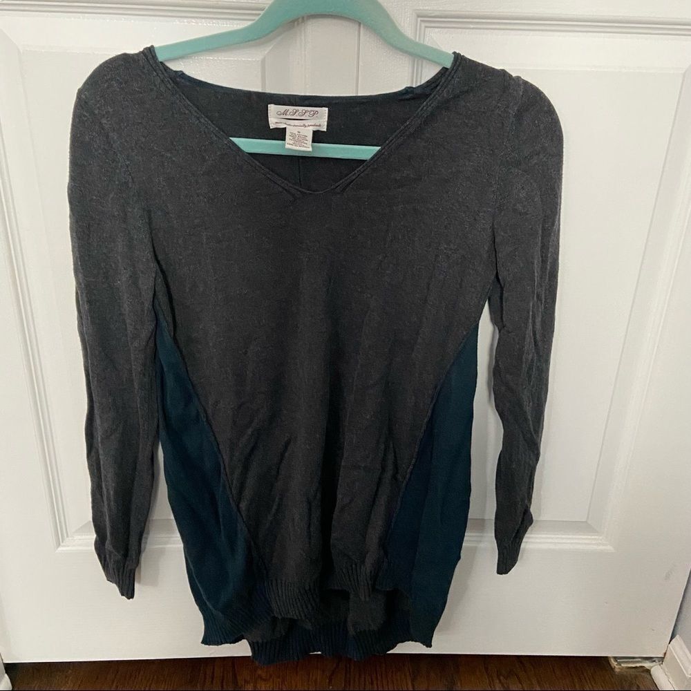 Max Studio Specialty Products - MSPP - V neck cotton blend sweater - Small